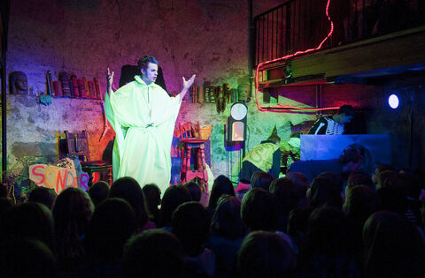 club bastion, Premiere Kindertheater Der Wunschpunsch, Michael Ende