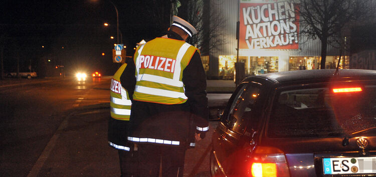 Reportage Nachtarbeiter, Polizeirevier KirchheimPolizei, Nacht, Kontrolle, Verkehrskontrolle