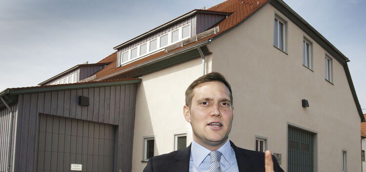 Marcel Musolf vor dem Bauhof in der ehemaligen Kelter in Bissingen.Foto: Jean-Luc Jacques