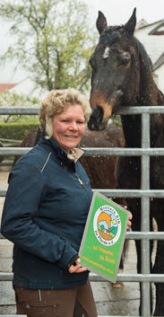 Tatjana Richter von der Wanderreitstation „VillaRichter“ aus Bissingen ist neue Vorsitzende des Vereins "Mittlere Alb zu Pferde"