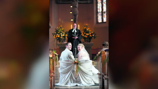 Vom „Jumping-Dinner“ zum Altar