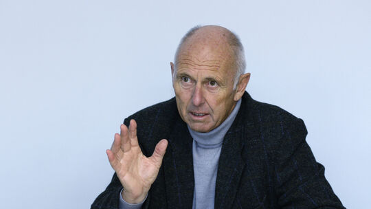 Peter Jakob - Oberb¸rgermeister a.D.B¸rgermeister von 1979 bis 1988 Kirchheim1988 bis 2004 Oberb¸rgermeister KirchheimStuttgar
