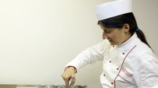 Pralinen WerkstattBeate M. Bienzle - Konditormeisterin - Austrasse 24Tel.: 07026 372979