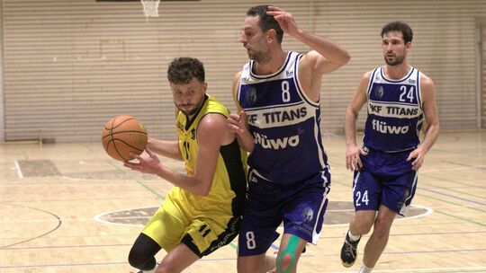 Der VfL schleppt sich in die Weihnachtspause. Foto: Thimo König Der VfL schleppt sich in die Weihnachtspause. Foto: Thimo König