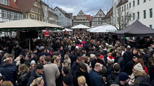 Einer der „Hotspots“ beim Heiligen Vormittag in Kirchheim ist der Marktplatz. Archivfoto: Bianca Lütz-Holoch