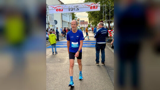 Peter Bosch beim Zehn-Kilometer-Lauf in Wendlingen. Heute stehen bei dem Jesinger Wettbewerbe nicht mehr im Vordergrund. Foto: p