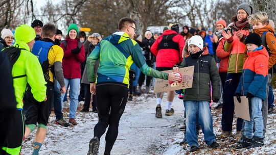 Die Fans am Streckenrand sorgten für Motivation und Stimmung. Foto: Markus Brändli
