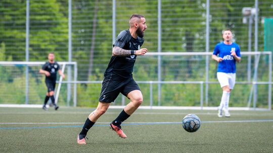 Deni Kalfic und der FCK haben in der Winterpause neue Spieler verpflichtet. Foto: Tobias Tropper