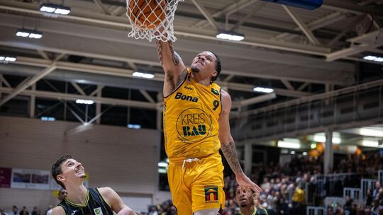 Tylan Pope und die Knights sind vor Paderborn gewarnt. Foto: Nina Sander