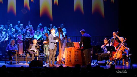 Mit einem Großaufgebot an Sprechen, Musikern und Technik warten die „Letzten Lieder“ auf, die am Samstag, 21. Februar, im Kirchh Mit einem Großaufgebot an Sprechen, Musikern und Technik warten die „Letzten Lieder“ auf, die am Samstag, 21. Februar, im Kirchh