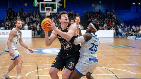 „Es war klar, dass er ein wenig Zeit braucht, um sich an seine neue Rolle zu gewöhnen“, sagt Schmidt über Bretzel. „Wir hoffen,