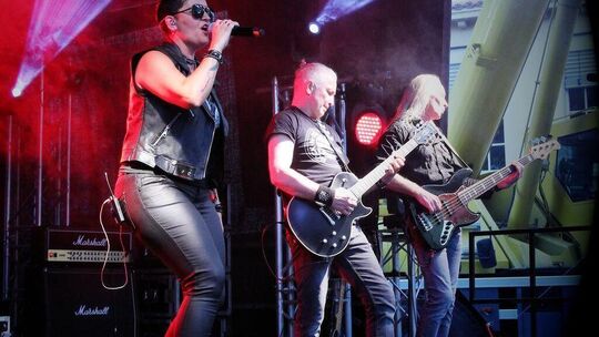 Die Rockband „Gentlemen of Rock“ spielt am 17. Januar in der Zehntscheuer in Nabern. Foto: pr