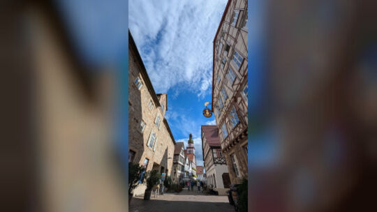 Gemeinsames Lernen auf Augenhöhe prägt die Kurse der vhs im ehemaligen Spital, in denen Fragen ausdrücklich erwünscht sind und E