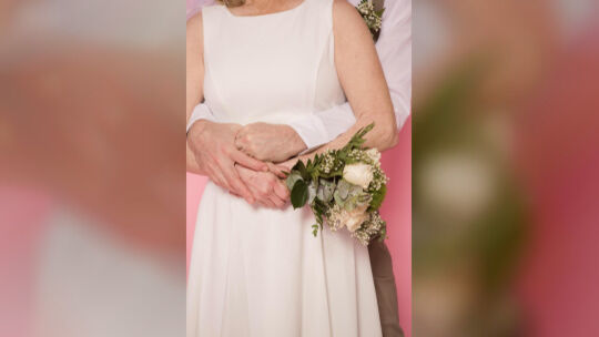 Die Erneuerung des Eheversprechens ist rechtlich nicht bindend, doch emotional für viele Paare ein bedeutender Meilenstein. Foto