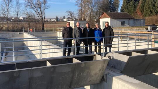 Naberns stellvertretender Ortsvorsteher Rainer Kneile, Kirchheims Oberbürgermeister Pascal Bader, Bissingens Bürgermeister Jens