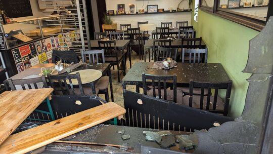 Das türkische Bäckerei-Café Simit Dünyasi in Wernau steht vor der Wiedereröffnung nach einem Brandanschlag. Foto: pr