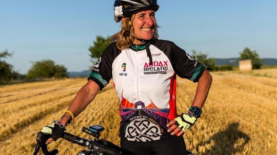 Im März startet die 64-Jährige in ihr nächstes Bike-Abenteuer: In Südamerika will sie rund 3000 Kilometer radeln. Foto: Carsten