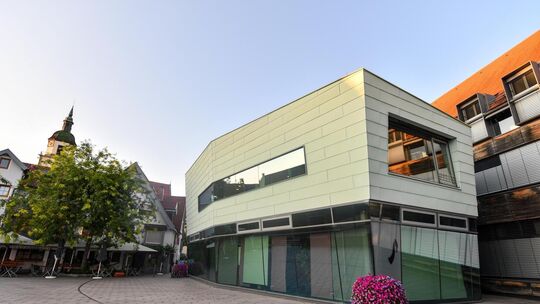 Im Sitzungssaal des Weilheimer Rathauses wurde der Bericht der Ingetrationsbeauftragten vorgetragen.  Archivfoto: Markus Brändli