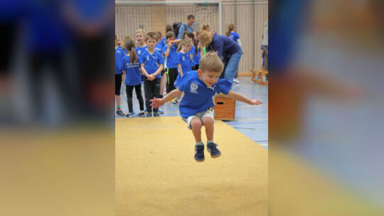 Der Nachwuchs des VfL war in Denkendorf zahlenmäßig am stärksten vertreten. Foto: Karlheinz May Der Nachwuchs des VfL war in Denkendorf zahlenmäßig am stärksten vertreten. Foto: Karlheinz May
