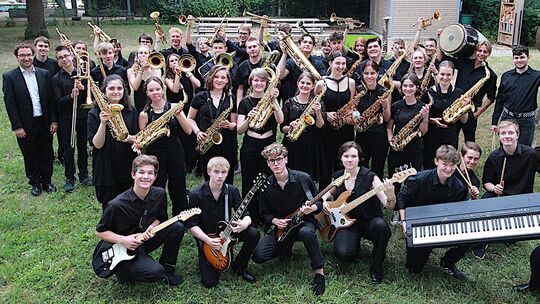 Die Bigband des Ludwig-Uhland-Gymnasiums spielt nächsten Samstag beim Benefizkonzert des Lions-Clubs. Foto: pr Die Bigband des Ludwig-Uhland-Gymnasiums spielt nächsten Samstag beim Benefizkonzert des Lions-Clubs. Foto: pr