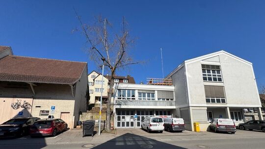 In der Fahrzeuggarage unterhalb des Rathauses in Aich hätte eigentlich ein Bürgersaal entstehen sollen. Dieser Plan wird nun all