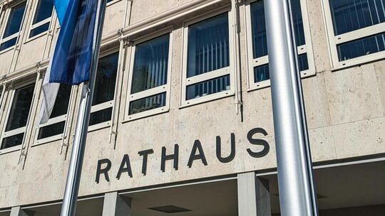 Den Kommunen im Land bläst der Wind zurzeit scharf ins Gesicht.  Foto: Jörg Bächle