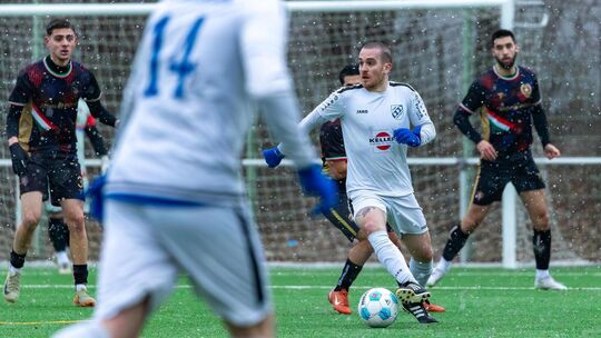 Philipp Haußer und die Jesinger peilen einen Sieg an. Foto: Michael Treutner