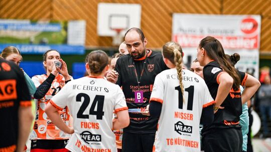 TG-Trainer Manel Cirac bleibt in Nürtingen Trainer. Foto: Markus Brändli