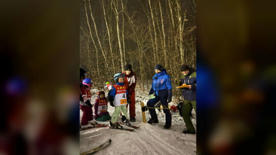 Die Kleinsten ganz groß: Bei den Rennen um das „Alb Double“, hier in Laichingen, stand der Ski-Nachwuchs im Mittelpunkt. Foto: T