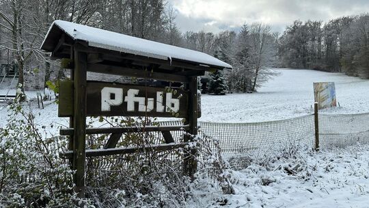 Unter anderem die Ski- und Schlittenunfälle auf den Pisten und Loipen der Pfulb gehören im Winter zum Einsatzbereich der Bergwac