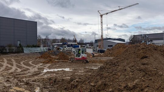 Es wird zwar gebaut, aber eher verhalten. Unternehmen sehen sich fast überall im Land von Bürokratie und Regulierungswut ausgebr