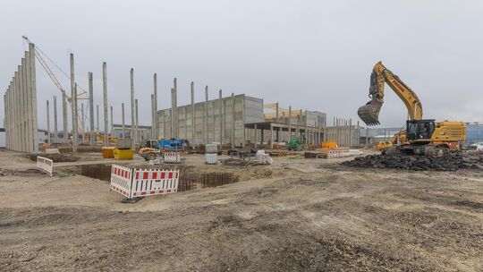 Bis Mitte 2029 soll am Lidl-Zentrallager in Kirchheim gebaut werden. Danach wird es noch eine gewisse Zeit dauern, bis dort in V