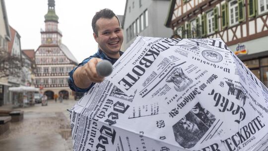 Er freut sich auf die Comedyflash-Premiere in Kirchheim: Dionysis Ghenes. Foto: Carsten Riedl