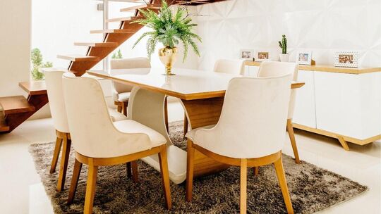 Der Hauptwohnraum sollte mit ausreichend Tageslicht versorgt sein. Foto: Pixabay