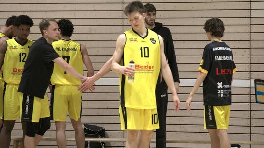 Die Enttäuschung bei den Kirchheimer Basketballern war nach der knappen Niederlage groß. Foto: Thimo König Die Enttäuschung bei den Kirchheimer Basketballern war nach der knappen Niederlage groß. Foto: Thimo König