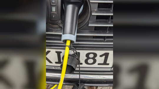 Der deutsche Elektro-Pkw-Markt setzt seinen Wachstumskurs fort: Im Januar stiegen die Neuzulassungen von Elektrofahrzeugen gegen