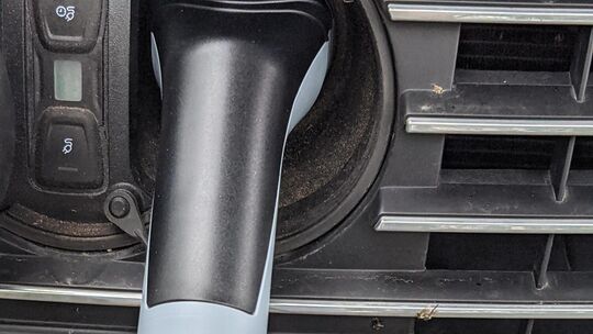 Der deutsche Elektro-Pkw-Markt setzt seinen Wachstumskurs fort: Im Januar stiegen die Neuzulassungen von Elektrofahrzeugen gegen