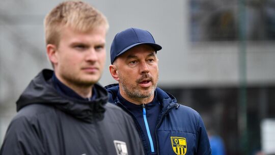 SGOH-Trainer Patrick Müller (re.) erwartet gegen Ötlingen kein spielerisches Schmankerl. Foto: Markus Brändli