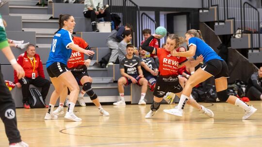 Xenia Veith war mit neun Treffern beste Weilheimer Werferin. Foto: Carsten Riedl