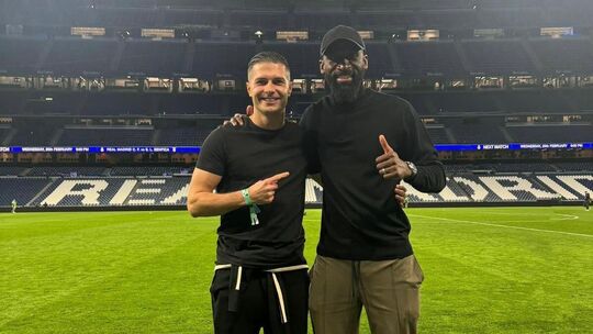 Freunde seit rund 15 Jahren: Meksud Colic und Antonio Rüdiger, hier vor drei Wochen im Bernabeu in Madrid. Foto: pr