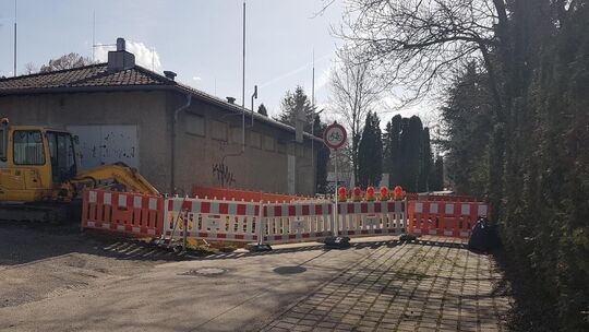 Hier geht es die nächsten Wochen für Radler nicht weiter. Foto: Iris Häfner Hier geht es die nächsten Wochen für Radler nicht weiter. Foto: Iris Häfner