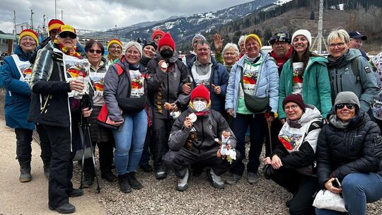 Unterstützung gab es für Linn Kazmaier und Florian Baumann von zahlreichen Anhängern aus der Heimat. Foto: pr
