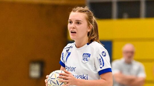 Claudia Kube und die Handballerinnen des VfL Kirchheim hatten keine Probleme mit dem Tabellenletzten. Foto: Markus Brändli