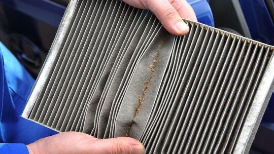 Der Innenraumfilter sollte mindestens einmal jährlich Jahr getauscht werden. Foto: ProMotor