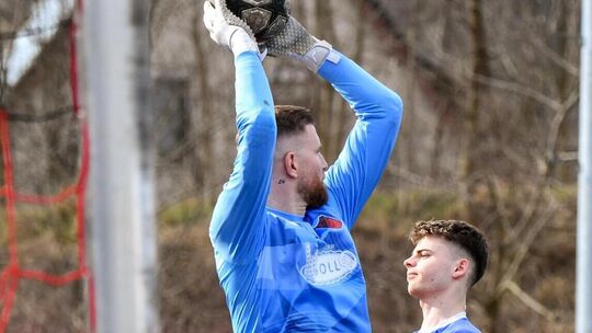 Zupacken tut Not, wenn man aus der Kreisliga B6 nicht in die neu gegründete Kreisliga C absteigen will. Foto: Markus Brändli Zupacken tut Not, wenn man aus der Kreisliga B6 nicht in die neu gegründete Kreisliga C absteigen will. Foto: Markus Brändli