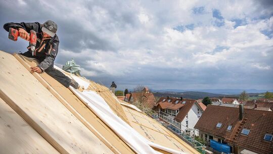 Den Ausbau von Dachgeschossen in Wohngebieten will die Stadt Kirchheim möglichst unbürokratisch genehmigen. Sollte der „Bauturbo