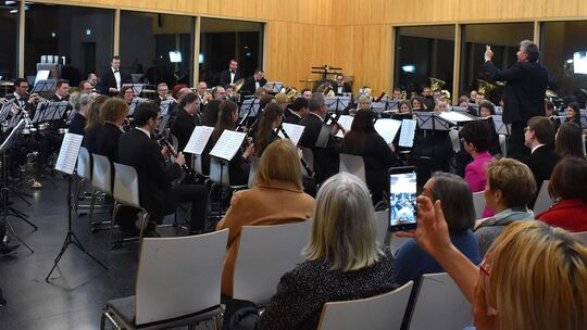 Mit Energie und Leidenschaft überzeugte die Stadtkapelle Kirchheim unter Stadtmusikdirektor Marc Lange. Foto: Hans-Günther Drie Mit Energie und Leidenschaft überzeugte die Stadtkapelle Kirchheim unter Stadtmusikdirektor Marc Lange. Foto: Hans-Günther Drie