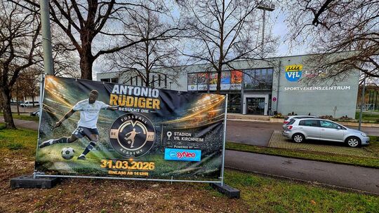 Das Event mit Antonio Rüdiger wird rund ums Stadion offensiv beworben. Foto: pr Das Event mit Antonio Rüdiger wird rund ums Stadion offensiv beworben. Foto: pr