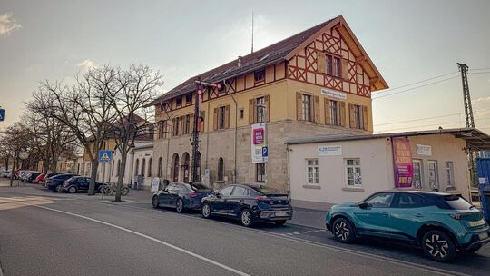Der Wendlinger Bahnhof ist noch Sitz der KJR-Geschäftsstelle. Foto: Philip Sandrock Der Wendlinger Bahnhof ist noch Sitz der KJR-Geschäftsstelle. Foto: Philip Sandrock