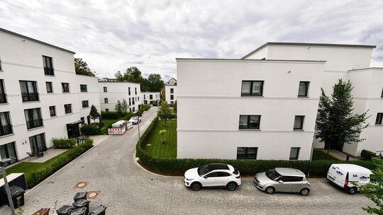 Im Wohnquartier in der Manzstraße sind 73 Mietwohnungen von der Insolvenz der Weilheimer JoMaFi Vermögensverwaltung betroffen. S